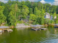Designer Luxury on Smith Lake/Pool/5BR/3BR/Steps to Water! Hotels in Winston County