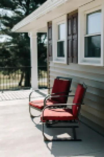 Cozy Cottage- 10 Mins to Koziars Christmas Village