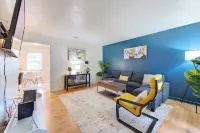 Arcade - 7000 games, King beds by West end