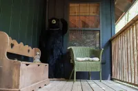 Remote cabin with creek and waterfall views 10 min from town