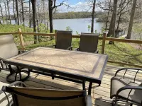 The Redbud Cottage--Beach & Quiet. Lake Sara Waterfront & Wood Fires.