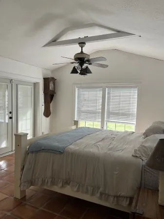 Bandera Texas Rooster Cogburn's Guest-house with pool