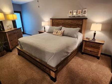 Luxury Lakeside Bridges Bay Condo