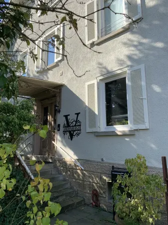 5 minutes from the OUTLET Large XL vacation business city family apartment for 6 guests Отели в г. Метцинген