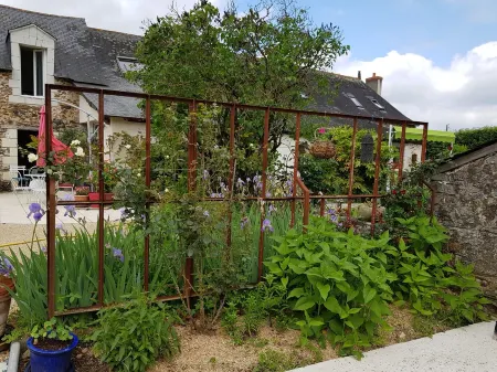 Room with suite Отели в г. Сулен-Сюр-Обанс