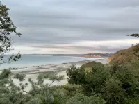 Villa Balnéaire 1900 Face à la mer Hotels in Sainte-Marguerite-sur-Mer