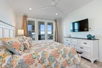 Huge, Almost New Oceanfront One Level Unit, Amazing Views, Super-Sized Deck. - 4-Star