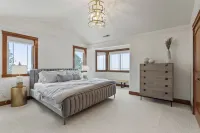 Large luxury home!  Views!  Hot tub!  Game room!  EV charger! Pool table! Grill!