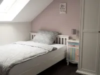 North Sea coast: charming gr. Vacation home with fireplace, sauna, garden, beach chair Hotels in Hooksiel