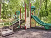 Peak City Perfection- Apex Downtown Walkable, Park Views, Big Yard, Large Groups Hotels in Apex