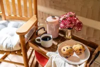 Creekside Cabin > 15min to Skiing, Hiking, & the Alpine Coaster > Pet-Friendly