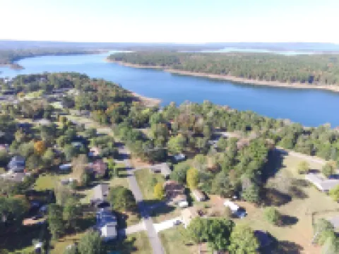 Lake access, boat ramp access, & golfing - Visit Scenic Heber Property Hotels in Heber Township