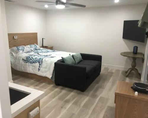 Studio with Private Entrance / Patio / Hot Tub Hotels in Moss Beach