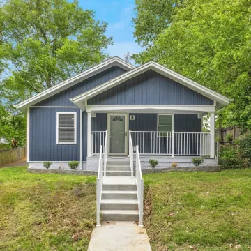 Welcome to simple comfort a like new family friendly home Full of accommodation