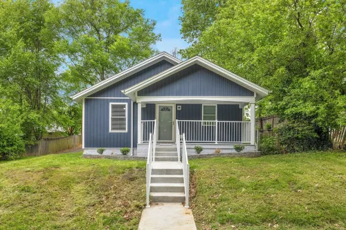 Welcome to simple comfort a like new family friendly home Full of accommodation