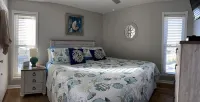Deluxe 1 Br Ocean Front , King Bed, Elevator, Pool,   Linens & Screened Porch - วิลล่า