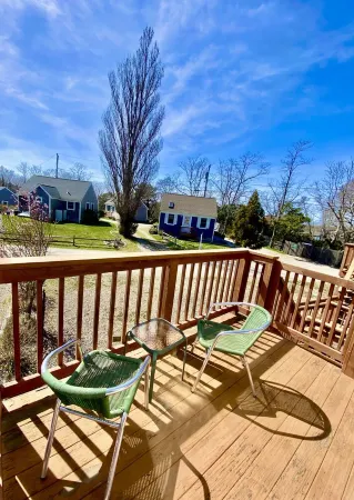 Newly updated cozy condo, conveniently located near stunning beaches Отели рядом с достопримечательностью «Кейп Код Нешнел Сишор»