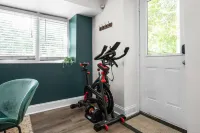 4 Beds 2 King Pet Friendly Serene Retreat