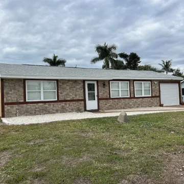 Island Cottage-Boat Ramp End of Street! Walk to Jug Creek Marina!