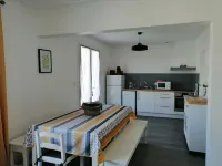 Detached house near beach and shops