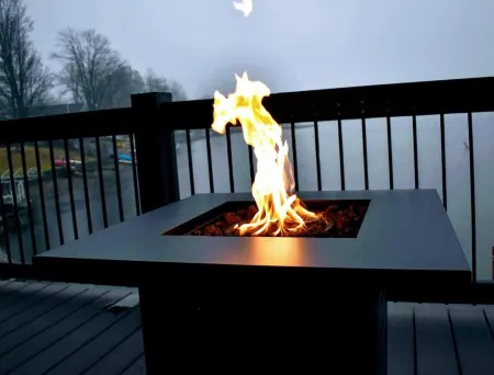 COME REST AT THE NEST! Year round, water front home close to Ellicottville! Отели в г. Катарогас