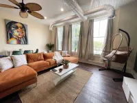 DOWNTOWN BOHEMIAN LOFT