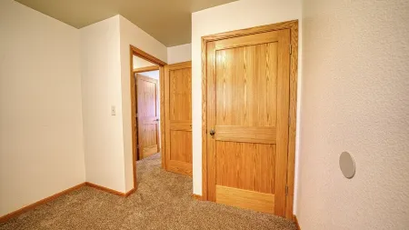 Cozy 5bdrm Haven in the Heart of Gillette 5 Min from Downtown- FREE Pool Passes!