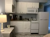 Cute Condo close to Coligny Beach