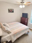 2 BR Cozy home close to NAS, West Pensacola & Perdido Key