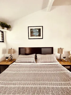 Tropical, Bright Studio: Steps to Golf Course, Beaches, & Amazing Views