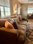 10 minutes to Lake Fork boat ramp, cozy 2 bedroom 1 bath with boat parking