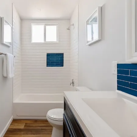 "POINT BREAK! House 2-King Beds, 1-Block to Beach!