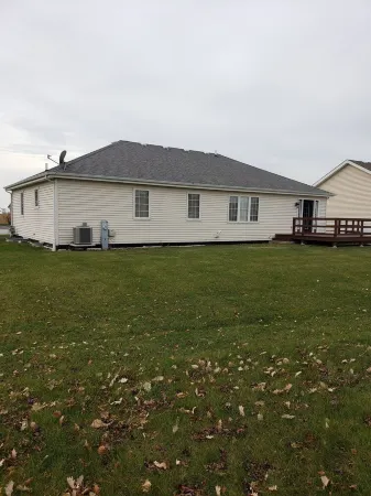 Spacious 4 bedroom3 bathroom home Great for Families or Co-workers sharing space