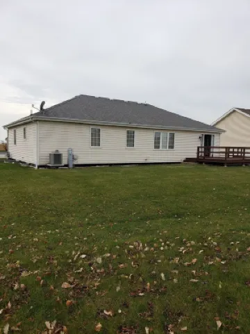 Spacious 4 bedroom3 bathroom home Great for Families or Co-workers sharing space