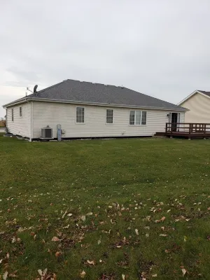 Spacious 4 bedroom3 bathroom home Great for Families or Co-workers sharing space