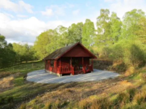 Oak Lodge Cosy Cabin With 2 Bedrooms. Open all year. 15 miles from Fort William Hotels in Roybridge