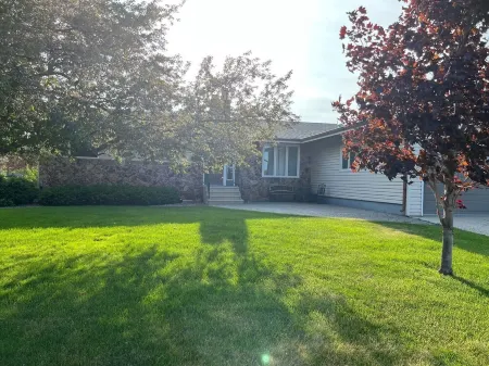 The Pool House- lots of sleeping space.  Great location! Отели в г. Окс