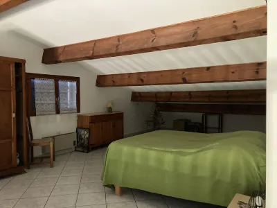 Villa Pour 4 Personnes Avec Jardin pas Loin Dajaccio