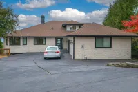 Luxury Home with Panoramic Puget Sound Views, Baby Grand Piano,  and Game Room
