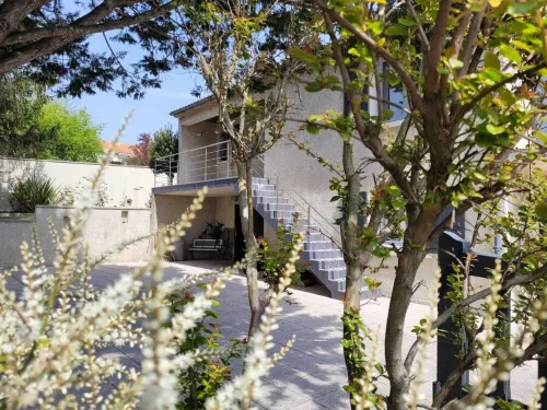 VILLA 3 STARS 10 PEOPLE SWIMMING POOL SHOPS 1.2 km BEACHES