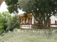 BEAUCAIRE Recent house surrounded by nature Hotels in Beaucaire