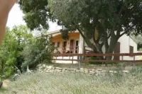 BEAUCAIRE Recent house surrounded by nature Hotels in Beaucaire