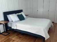 Plum Island Beach Cottage - 4 Minute Walk To Beach!! Hotels in Newbury