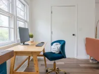 Retro Retreat: 1br home w/ WFH desk, livingroom, fire pit and no chores! Hotels in Ulster