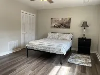 Amazing House 3 min to Lake Lanier Sleeps 6