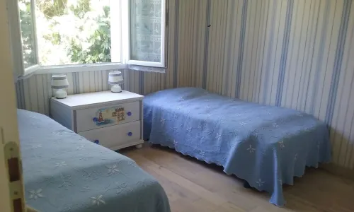 House 100 m from the beach