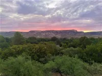 Cliff View Hacienda - Wild & Serene Hotels in Camp Verde