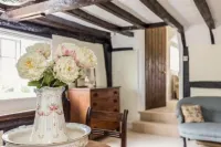 Recently refurbished large country house Hotels in Warwick