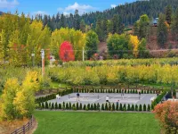 Pickleball and Private Swimming Pool - Heated Year-Round!