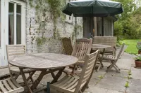 Cosy Somerset cottage, open fire, country walks, pet friendly. Hotel a Somerton
